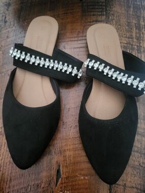 Ardene Black Rhinestone Strap Pointed Toe Women’s Flats